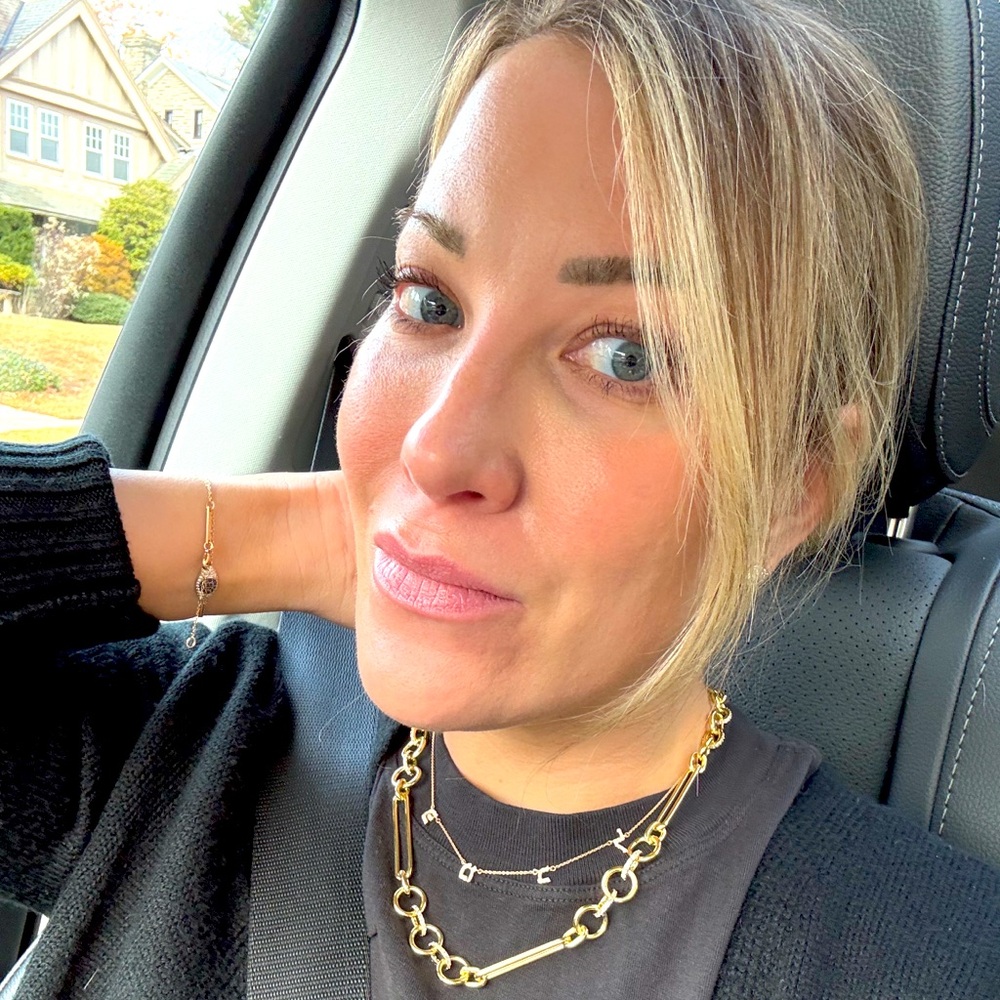 Meet your Posher, Monica